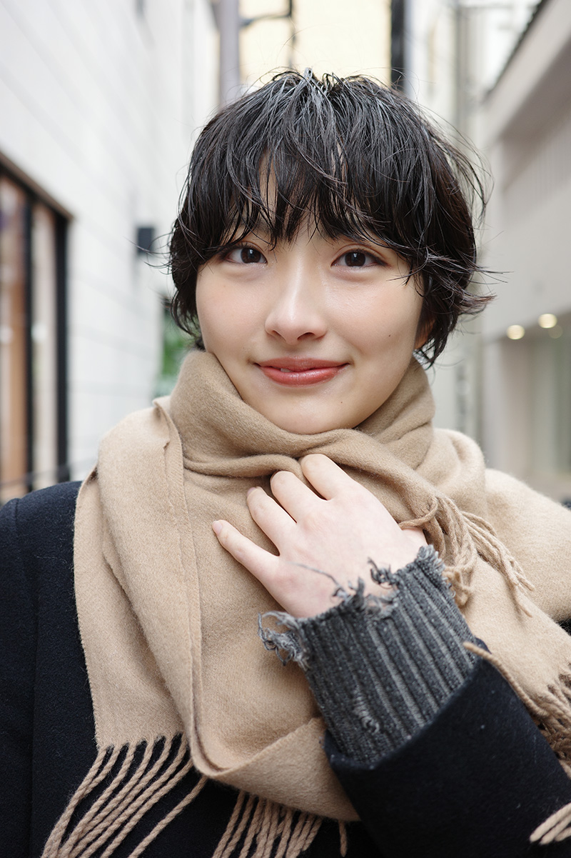 黒髪ショート×ニュアンスパーマ